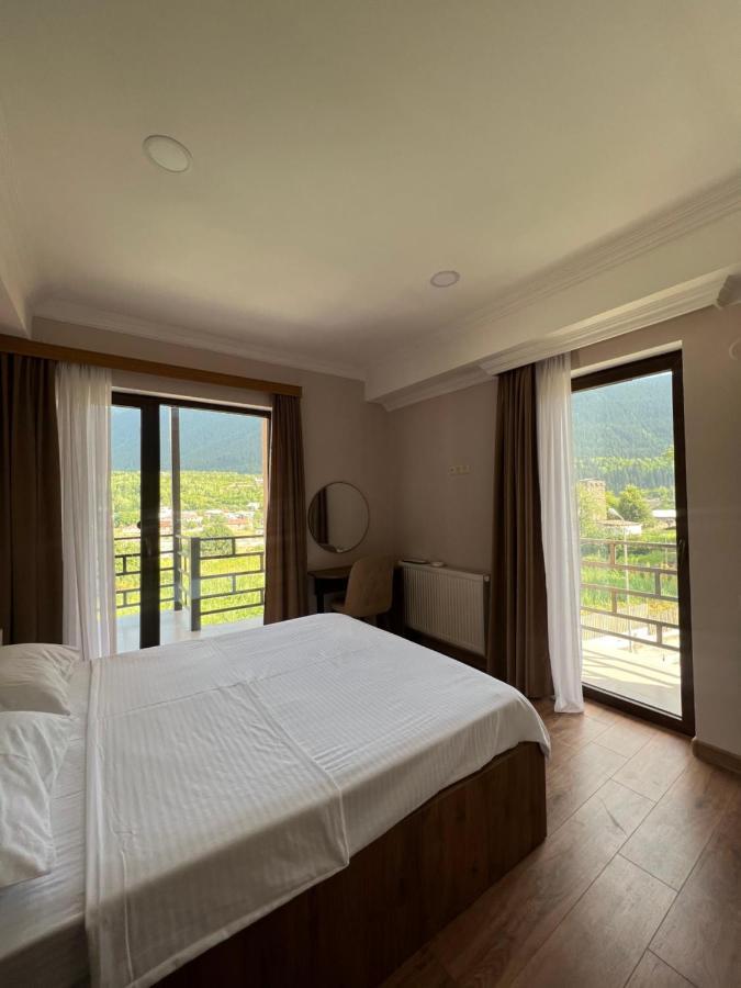 LileoInn Boutique Hotel Mestia Extérieur photo