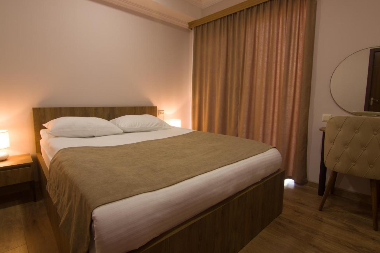 LileoInn Boutique Hotel Mestia Extérieur photo